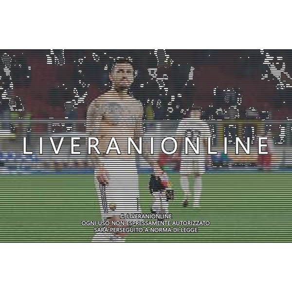TVEM Leandro Paredes of AS Roma greet the fans during the Italian soccer Serie A match US Lecce vs AS Roma on April 1, 2024 at Via del Mare Stadium in Lecce, Italy. Photo Emmanuele Mastrodonato/agenzia Liverani/ AGENZIA ALDO LIVERANI SAS