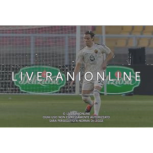 TVEM Edoardo Bove of AS Roma during the Italian soccer Serie A match US Lecce vs AS Roma on April 1, 2024 at Via del Mare Stadium in Lecce, Italy. Photo Emmanuele Mastrodonato/agenzia Liverani / AGENZIA ALDO LIVERANI SAS