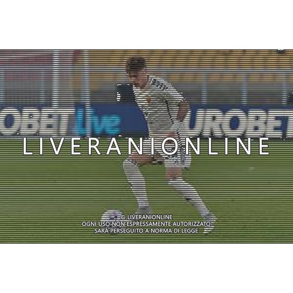 TVEM Nicola Zalewski of AS Roma during the Italian soccer Serie A match US Lecce vs AS Roma on April 1, 2024 at Via del Mare Stadium in Lecce, Italy. Photo Emmanuele Mastrodonato/agenzia Liverani / AGENZIA ALDO LIVERANI SAS
