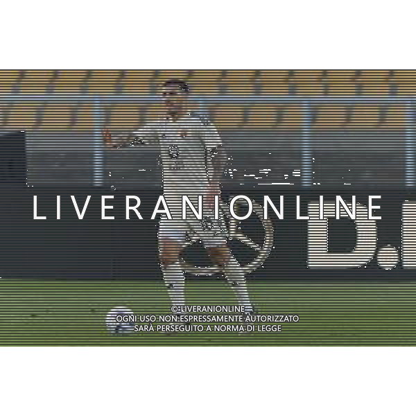 TVEM Leandro Paredes of AS Roma during the Italian soccer Serie A match US Lecce vs AS Roma on April 1, 2024 at Via del Mare Stadium in Lecce, Italy. Photo Emmanuele Mastrodonato/agenzia Liverani / AGENZIA ALDO LIVERANI SAS