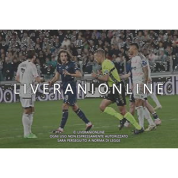 Torino 02.04.2024 Stadio Allianz Stadium ©Alessandro Falzone/Agenzia Aldo Liverani Juventus vs Lazio Coppa Italia Frecciarossa 2023/2024 Semifinale Andata Nella foto : ARBITRO MASSA DAVIDE VIENE RICHIAMATO AL VAR ©Falzone / AGENZIA ALDO LIVERANI SAS