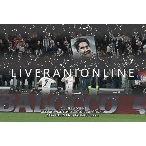 Torino 02.04.2024 Stadio Allianz Stadium ©Alessandro Falzone/Agenzia Aldo Liverani Juventus vs Lazio Coppa Italia Frecciarossa 2023/2024 Semifinale Andata Nella foto : ESULTANZA DOPO GOL DI VLAHOVIC DUSAN ©Falzone / AGENZIA ALDO LIVERANI SAS