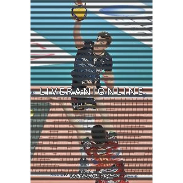 TVRG Milano vs Perugia nella foto Agustin Loser (Powervolley Milano) Milano 03-04-2024 Allianz Cloud Palalido Allianz Powervolley Milano vs Sir Susa Vim Volley Perugia SuperLega Credem Banca - gara 2 semifinali playoff scudetto foto Roberto Garavaglia/Agenzia Aldo Liverani sas