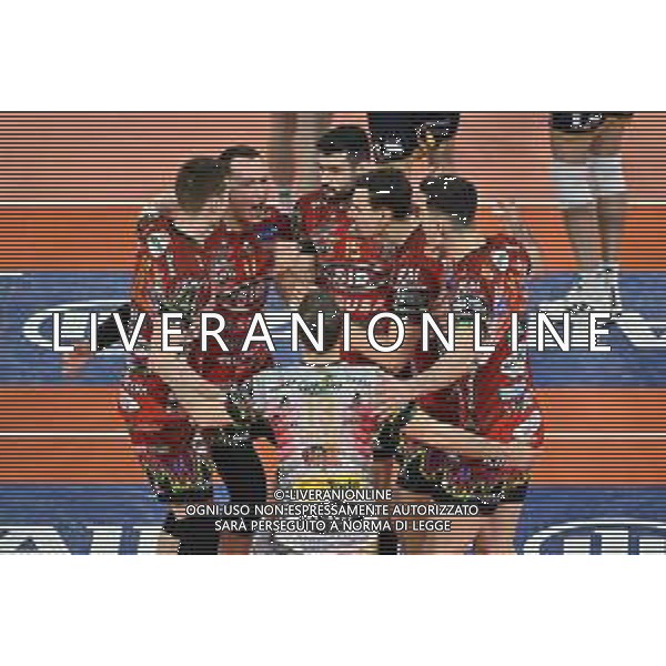 TVRG Milano vs Perugia nella foto esultanza Volley Perugia dopo un punto Milano 03-04-2024 Allianz Cloud Palalido Allianz Powervolley Milano vs Sir Susa Vim Volley Perugia SuperLega Credem Banca - gara 2 semifinali playoff scudetto foto Roberto Garavaglia/Agenzia Aldo Liverani sas