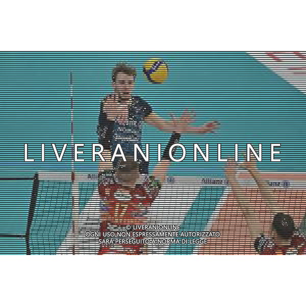 TVRG Milano vs Perugia nella foto Ferre Reggers (Powervolley Milano) Milano 03-04-2024 Allianz Cloud Palalido Allianz Powervolley Milano vs Sir Susa Vim Volley Perugia SuperLega Credem Banca - gara 2 semifinali playoff scudetto foto Roberto Garavaglia/Agenzia Aldo Liverani sas