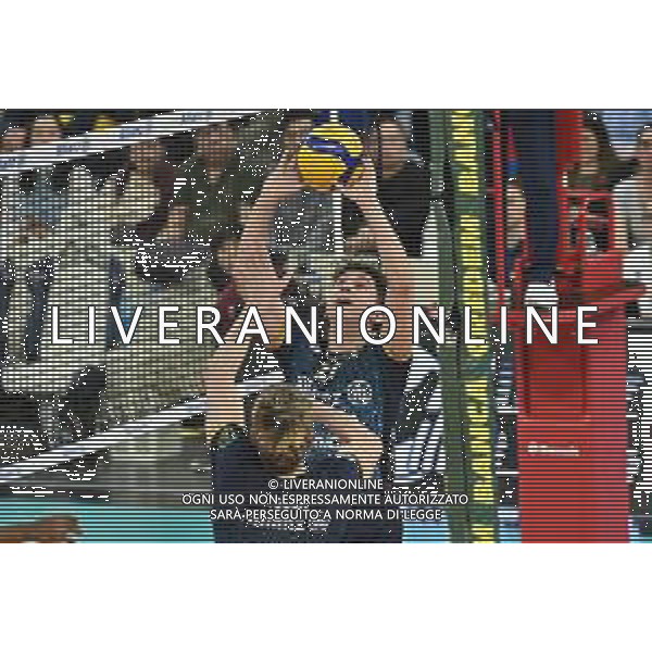 TVRG Milano vs Perugia nella foto Paolo Porro (Powervolley Milano) Milano 03-04-2024 Allianz Cloud Palalido Allianz Powervolley Milano vs Sir Susa Vim Volley Perugia SuperLega Credem Banca - gara 2 semifinali playoff scudetto foto Roberto Garavaglia/Agenzia Aldo Liverani sas