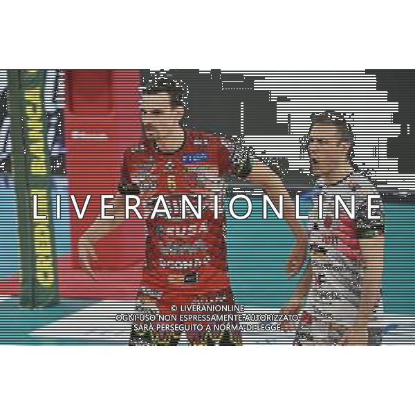 TVRG Milano vs Perugia nella foto Simone Giannelli (Volley Perugia) SX e Massimo Colaci (Volley Perugia) DX Milano 03-04-2024 Allianz Cloud Palalido Allianz Powervolley Milano vs Sir Susa Vim Volley Perugia SuperLega Credem Banca - gara 2 semifinali playoff scudetto foto Roberto Garavaglia/Agenzia Aldo Liverani sas/ AGENZIA ALDO LIVERANI SAS