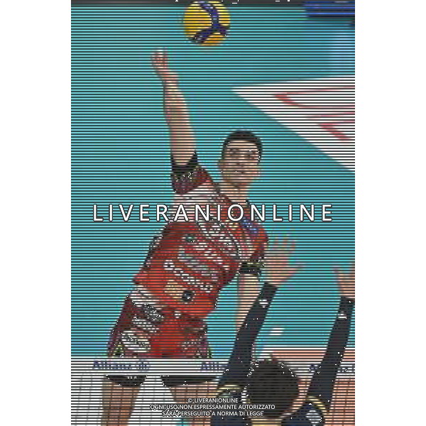 TVRG Milano vs Perugia nella foto Wassim Ben Tara (Volley Perugia) Milano 03-04-2024 Allianz Cloud Palalido Allianz Powervolley Milano vs Sir Susa Vim Volley Perugia SuperLega Credem Banca - gara 2 semifinali playoff scudetto foto Roberto Garavaglia/Agenzia Aldo Liverani sas/ AGENZIA ALDO LIVERANI SAS