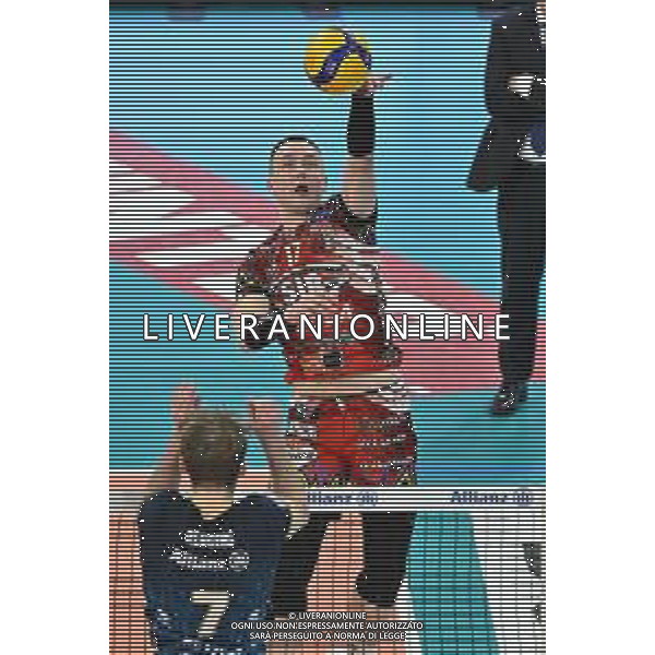 TVRG Milano vs Perugia nella foto Oleh Jurijovyc Plotnytskyj (Volley Perugia) Milano 03-04-2024 Allianz Cloud Palalido Allianz Powervolley Milano vs Sir Susa Vim Volley Perugia SuperLega Credem Banca - gara 2 semifinali playoff scudetto foto Roberto Garavaglia/Agenzia Aldo Liverani sas/ AGENZIA ALDO LIVERANI SAS