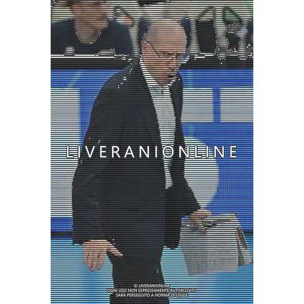 TVRG Milano vs Perugia nella foto Roberto Piazza allenatore Powervolley Milano Milano 03-04-2024 Allianz Cloud Palalido Allianz Powervolley Milano vs Sir Susa Vim Volley Perugia SuperLega Credem Banca - gara 2 semifinali playoff scudetto foto Roberto Garavaglia/Agenzia Aldo Liverani sas/ AGENZIA ALDO LIVERANI SAS