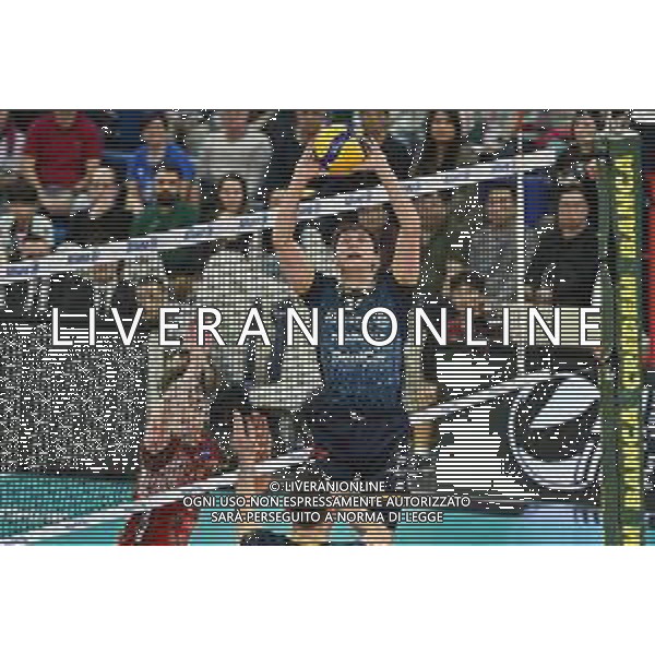 TVRG Milano vs Perugia nella foto Paolo Porro (Powervolley Milano) Milano 03-04-2024 Allianz Cloud Palalido Allianz Powervolley Milano vs Sir Susa Vim Volley Perugia SuperLega Credem Banca - gara 2 semifinali playoff scudetto foto Roberto Garavaglia/Agenzia Aldo Liverani sas/ AGENZIA ALDO LIVERANI SAS