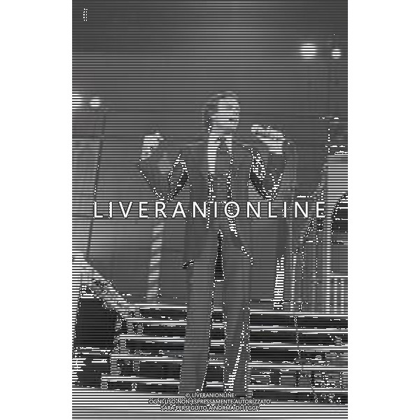 NEG-RETROSPETTIVA JULIO IGLESIAS CANTANTE NELLA FOTO JULIO IGLESIAS A VENEZIA NELL\'ANNO 1979 PER LA GONDOLA D\'ORO AG ALDO LIVERANI SAS 