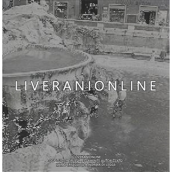 NEG-1950-1955 ROMA FONTANA DI TREVI NELLA FOTO PULIZIA DELLA FONTANA DI TREVI AG ALDO LIVERANI SAS 