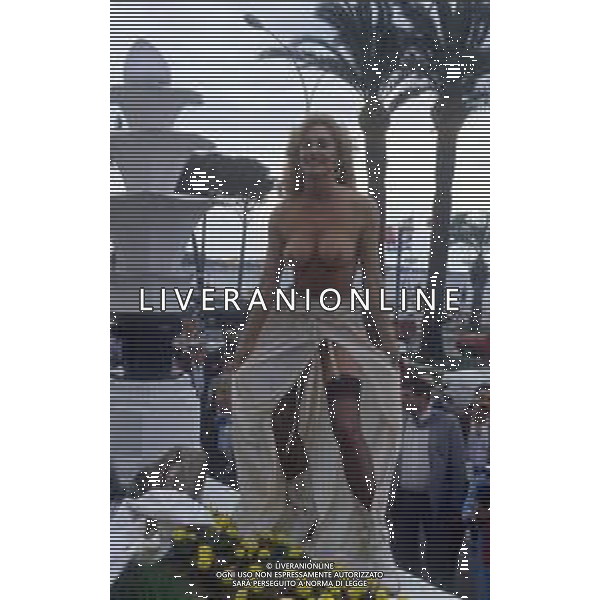 DIAP-RETROSPETTIVA WILLIAMS EDY STARLETTE NELLA FOTO EDY WILLIAMS STARLETTE A CANNES AG ALDO LIVERANI SAS