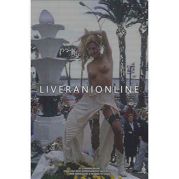 DIAP-RETROSPETTIVA WILLIAMS EDY STARLETTE NELLA FOTO EDY WILLIAMS STARLETTE A CANNES AG ALDO LIVERANI SAS