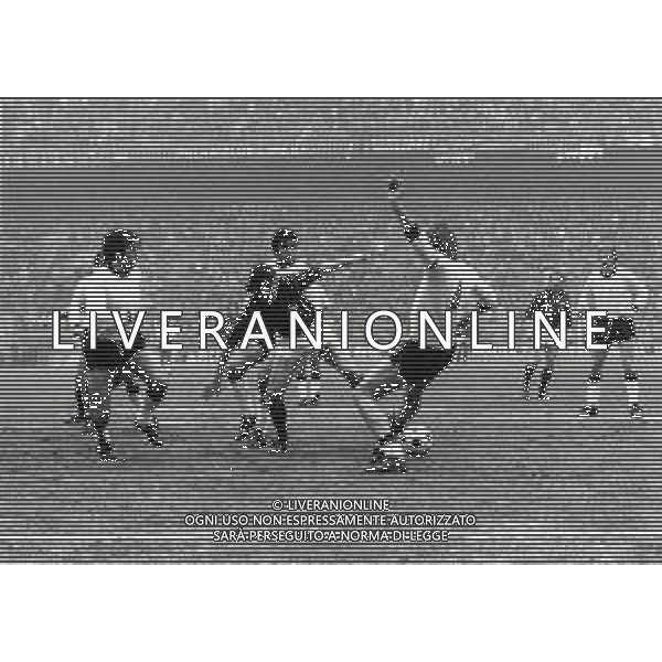 ST-RETROSPETTIVA CARLO TRESOLDI CALCIATORE NELLA FOTO CARLO TRESOLDI CON LA MAGLIA DEL MILAN AG ALDO LIVERANI SAS