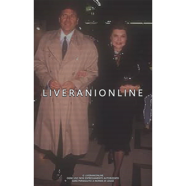 DIAP-RETROSPETTIVA ESTER WILLIAMS ATTRICE NELLA FOTO ESTER WILLIAMS CON IL MARITO EDWARD BELL NELL\'ANNO 1989 A CERNOBBIO AG ALDO LIVERANI SAS