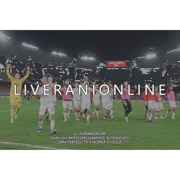 TVEM Players of US Cremonese celebrates the victory during the Italian Serie B match between SSC Bari vs US Cremonese on April 5, 2024 at the San Nicola stadium in Bari, Italy. Photo by Emmanuele Mastrodonato/agenzia Aldo Liverani sas/ AGENZIA ALDO LIVERANI SAS