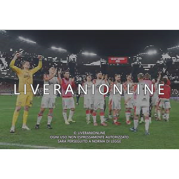 TVEM Players of US Cremonese celebrates the victory during the Italian Serie B match between SSC Bari vs US Cremonese on April 5, 2024 at the San Nicola stadium in Bari, Italy. Photo by Emmanuele Mastrodonato/agenzia Aldo Liverani sas/ AGENZIA ALDO LIVERANI SAS