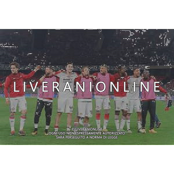 TVEM Players of US Cremonese celebrates the victory during the Italian Serie B match between SSC Bari vs US Cremonese on April 5, 2024 at the San Nicola stadium in Bari, Italy. Photo by Emmanuele Mastrodonato/agenzia Aldo Liverani sas/ AGENZIA ALDO LIVERANI SAS