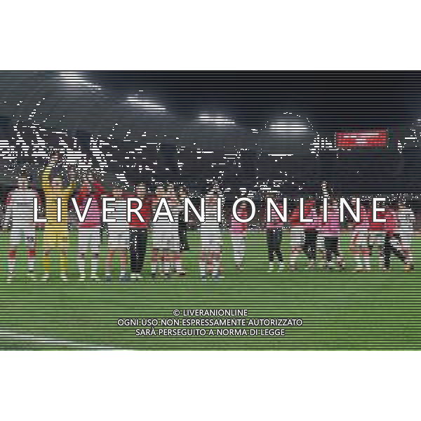 TVEM Players of US Cremonese celebrates the victory during the Italian Serie B match between SSC Bari vs US Cremonese on April 5, 2024 at the San Nicola stadium in Bari, Italy. Photo by Emmanuele Mastrodonato/agenzia Aldo Liverani sas/ AGENZIA ALDO LIVERANI SAS
