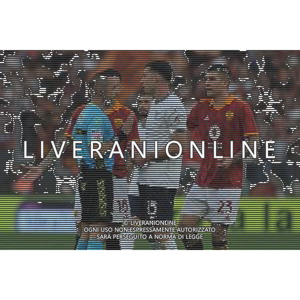 Roma vs Lazio - Campionato Serie A TIM - 31 giornata - Stadio Olimpico - Roma 06-04-2024 nella foto l\'arbitro Guida a colloquio con Casale ©Federico Gaetano /AGENZIA ALDO LIVERANI SAS