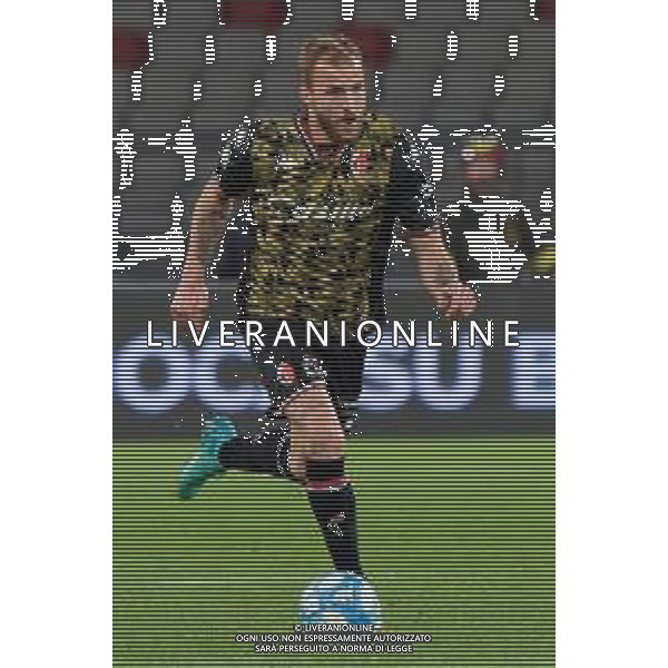 TVEM Giuseppe Sibilli of SSC Bari during the Italian Serie B match between SSC Bari vs US Cremonese on April 5, 2024 at the San Nicola stadium in Bari, Italy. Photo by Emmanuele Mastrodonato/agenzia Aldo Liverani sas /AGENZIA ALDO LIVERANI SAS