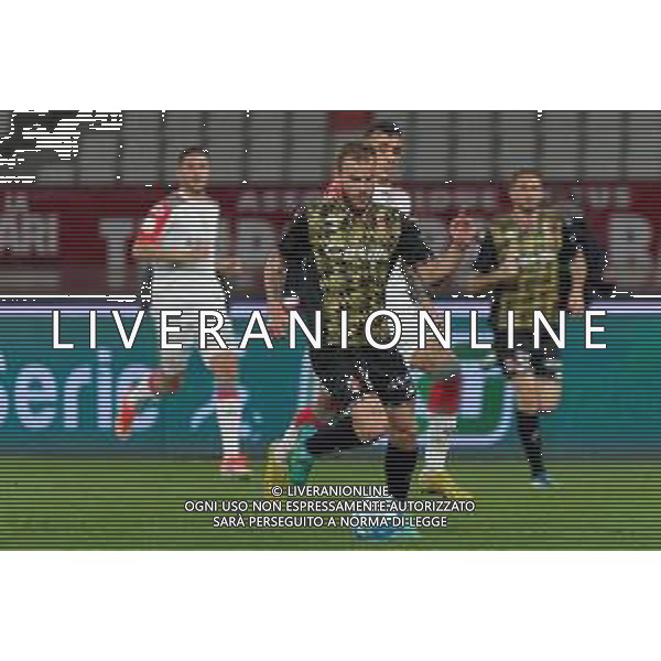 TVEM Giuseppe Sibilli of SSC Bari during the Italian Serie B match between SSC Bari vs US Cremonese on April 5, 2024 at the San Nicola stadium in Bari, Italy. Photo by Emmanuele Mastrodonato/agenzia Aldo Liverani sas /AGENZIA ALDO LIVERANI SAS