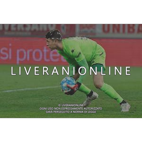 TVEM Oliveira Fraga Costa Brenno of SSC Bari during the Italian Serie B match between SSC Bari vs US Cremonese on April 5, 2024 at the San Nicola stadium in Bari, Italy. Photo by Emmanuele Mastrodonato/agenzia Aldo Liverani sas /AGENZIA ALDO LIVERANI SAS
