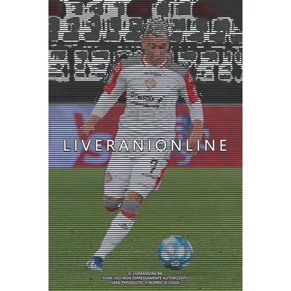 TVEM Cesar Falletti of US Cremonese during the Italian Serie B match between SSC Bari vs US Cremonese on April 5, 2024 at the San Nicola stadium in Bari, Italy. Photo by Emmanuele Mastrodonato/agenzia Aldo Liverani sas /AGENZIA ALDO LIVERANI SAS