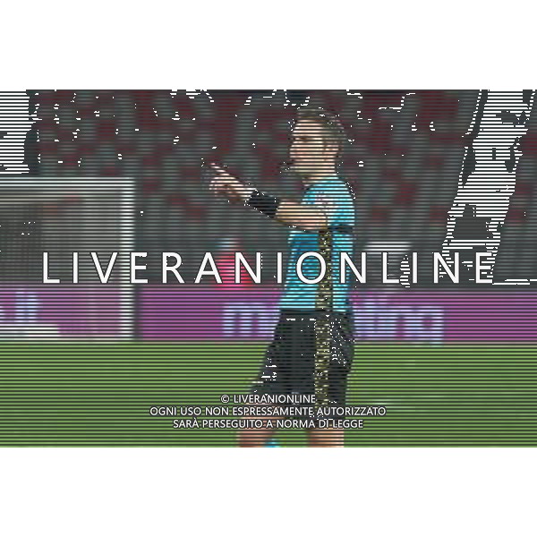 TVEM the referee Alberto Santoro of Messina during the Italian Serie B match between SSC Bari vs US Cremonese on April 5, 2024 at the San Nicola stadium in Bari, Italy. Photo by Emmanuele Mastrodonato/agenzia Aldo Liverani sas /AGENZIA ALDO LIVERANI SAS
