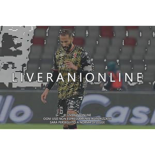 TVEM Valerio Di Cesare of SSC Bari during the Italian Serie B match between SSC Bari vs US Cremonese on April 5, 2024 at the San Nicola stadium in Bari, Italy. Photo by Emmanuele Mastrodonato/agenzia Aldo Liverani sas /AGENZIA ALDO LIVERANI SAS