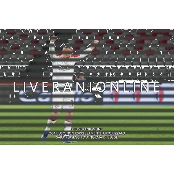 TVEM Cesar Falletti of US Cremonese during the Italian Serie B match between SSC Bari vs US Cremonese on April 5, 2024 at the San Nicola stadium in Bari, Italy. Photo by Emmanuele Mastrodonato/agenzia Aldo Liverani sas /AGENZIA ALDO LIVERANI SAS