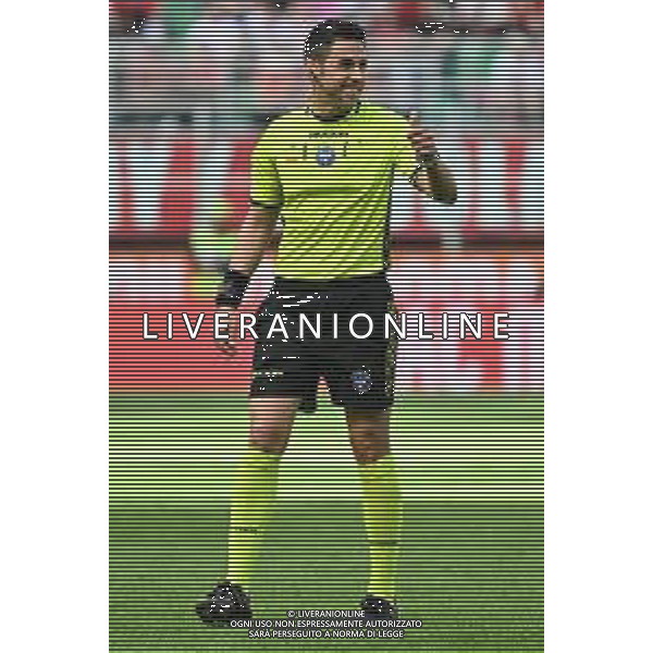 Milan vs Lecce nella foto l\'arbitro Luca Massimi di Termoli (CB) Milano 06-04-2024 Stadio Giuseppe Meazza - San Siro Campionato Serie A TIM - 31a giornata foto Roberto Garavaglia/Agenzia Aldo Liverani sas /AGENZIA ALDO LIVERANI SAS