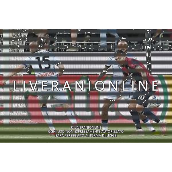 7-4-2024. Cagliari calcio-Atalanta Bergamasca calcio. 31° giornata campionato calcio italiano Serie A 2023/2024, stadio Unipol Domus Cagliari. Foto Salvatore Moi/Agenzia Aldo Liverani s.as. Nella foto: Marten de Roon Atalanta, Ederson Atalanta, Gianluca Gaetano Cagliari ©MOI SALVATORE / AGENZIA ALDO LIVERANI SAS