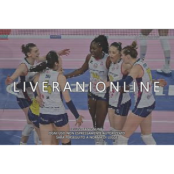TVRG Milano vs Scandicci nella foto esultanza Pallavolo Scandicci dopo un punto Milano 10-04-2024 Allianz Cloud - PalaLido Allianz Vero Volley Milano vs Pallavolo Scandicci Savino Del Bene Playoff Serie A1 Tigotà - gara 2 semifinali foto Roberto Garavaglia/Agenzia Aldo Liverani sas/AGENZIA ALDO LIVERANI SAS