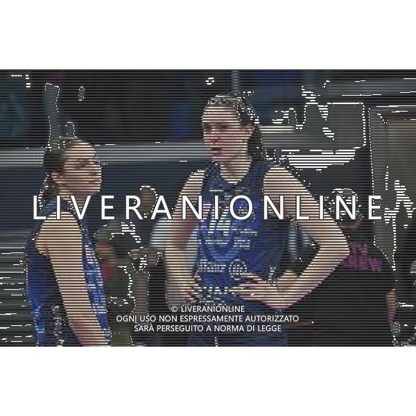 TVRG Milano vs Scandicci nella foto delusione Kara Jane Bajema (Vero Volley Milano) e Dana Lynn Rettke (Vero Volley Milano) Milano 10-04-2024 Allianz Cloud - PalaLido Allianz Vero Volley Milano vs Pallavolo Scandicci Savino Del Bene Playoff Serie A1 Tigotà - gara 2 semifinali foto Roberto Garavaglia/Agenzia Aldo Liverani sas/AGENZIA ALDO LIVERANI SAS