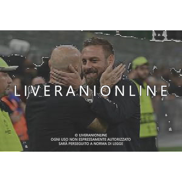Milan vs Roma nella foto Stefano Pioli allenatore Milan e Daniele De Rossi allenatore Roma Milano 11-04-2024 Stadio Giuseppe Meazza - San Siro UEFA Europa League - quarti di finale gara di andata foto Roberto Garavaglia/Agenzia Aldo Liverani sas/AGENZIA ALDO LIVERANI SAS