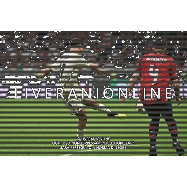 Milan vs Roma nella foto Paulo Dybala (Roma) occasione da gol Milano 11-04-2024 Stadio Giuseppe Meazza - San Siro UEFA Europa League - quarti di finale gara di andata foto Roberto Garavaglia/Agenzia Aldo Liverani sas/AGENZIA ALDO LIVERANI SAS