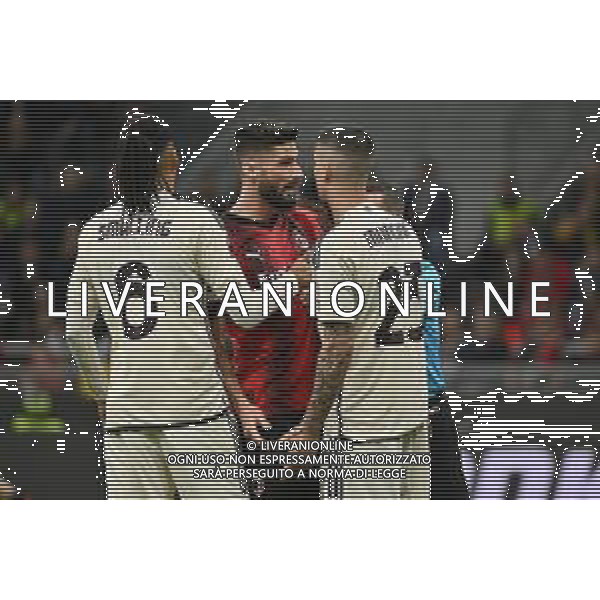 Milan vs Roma nella foto smalling, tensione tra Olivier Giroud (Milan) e Gianluca Mancini (Roma) Milano 11-04-2024 Stadio Giuseppe Meazza - San Siro UEFA Europa League - quarti di finale gara di andata foto Roberto Garavaglia/Agenzia Aldo Liverani sas/AGENZIA ALDO LIVERANI SAS