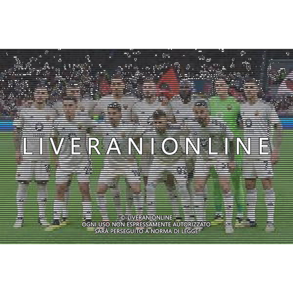 Milan vs Roma nella foto formazione Roma, in piedi da SX Leandro Paredes, Gianluca Mancini, Chris Smalling, Bryan Cristante, Romelu Lukaku, Mile Svilar e Lorenzo Pellegrini; in basso da SX Paulo Dybala, Mehmet Zeki Celik, Stephan El Shaarawy e Leonardo Spinazzola Milano 11-04-2024 Stadio Giuseppe Meazza - San Siro UEFA Europa League - quarti di finale gara di andata foto Roberto Garavaglia/Agenzia Aldo Liverani sas/AGENZIA ALDO LIVERANI SAS