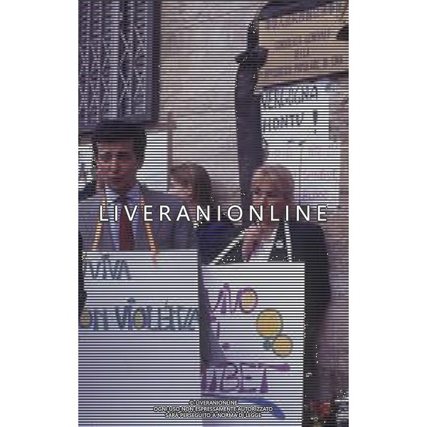 DIAP-RETROSPETTIVA GOVANNI NEGRI POLITICO NELLA FOTO GIOVANNI NEGRI NELL\'ANNO 1989 AL CONSOLATO CINESE A ROMA IN PROTESTA AG ALDO LIVERANI SAS   