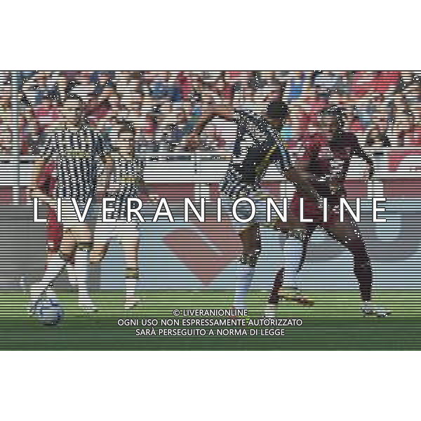 Torino 13.04.2023 Stadio Grande Torino ©Alessandro Falzone/Agenzia Aldo Liverani Torino vs Juventus Campionato Calcio Serie A TIM 2023/2024 32a giornata Nella foto: ZAPATA DUVAN E GLEISON BREMER ©Falzone / AGENZIA ALDO LIVERANI SAS