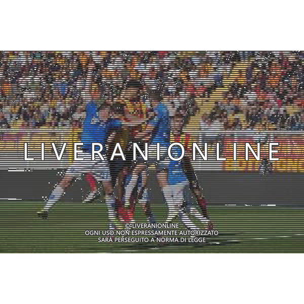 TVEM Valentin Gendrey of US Lecce in action against Szymon Zurkowski of Empoli FC during the Italian soccer Serie A match US Lecce vs Empoli on April 13, 2024 at Via del Mare Stadium in Lecce, Italy. Photo Emmanuele Mastrodonato/agenzia Liverani / AGENZIA ALDO LIVERANI SAS