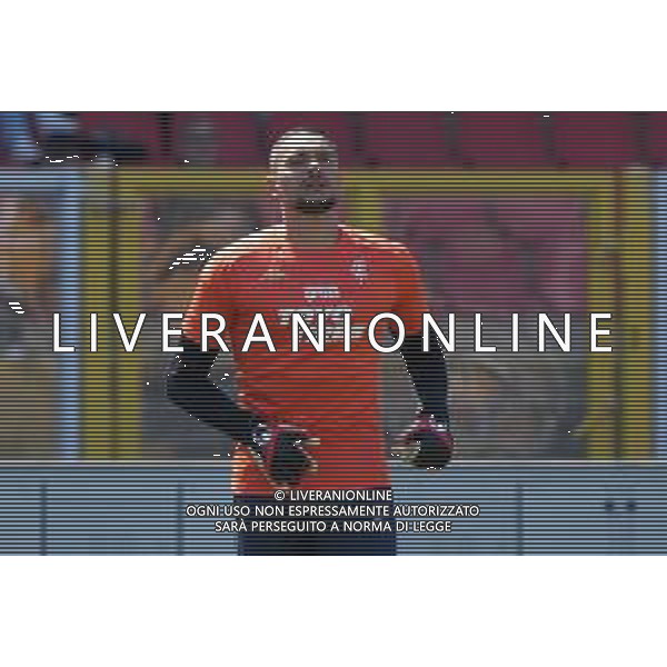 TVEM Elia Caprile of Empoli FC warms up during the Italian soccer Serie A match US Lecce vs Empoli on April 13, 2024 at Via del Mare Stadium in Lecce, Italy. Photo Emmanuele Mastrodonato/agenzia Liverani/ AGENZIA ALDO LIVERANI SAS