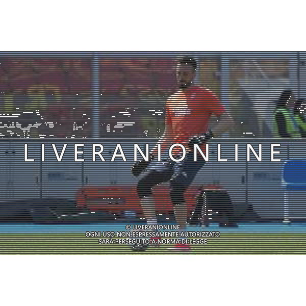 TVEM Samuele Perisan of Empoli FC warms up during the Italian soccer Serie A match US Lecce vs Empoli on April 13, 2024 at Via del Mare Stadium in Lecce, Italy. Photo Emmanuele Mastrodonato/agenzia Liverani/ AGENZIA ALDO LIVERANI SAS