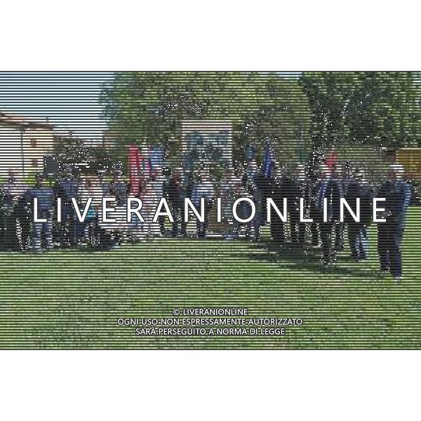 IMOLA 14 04 2024 INIZIATIVE PER CELEBRARE IL 79.o ANNIVERSARIO DELLA LIBERAZIONE DELLA CITTAí NELLA FOTO GIARDINO GENERALE ANDRES DEPOSIZIONE DI UNA CORONA AL MONUMENTO AL II CORPO D\'ARMATA POLACCA E UN MAZZO DI FIORI AL MONUMENTO DELL\'ORSO WOJTEK PRESENTI SINDACO MARCO PANIERI GABRIO SALIERI ANPI FORZE DELL\'ORDINE ©SANNA / AGENZIA ALDO LIVERANI SAS