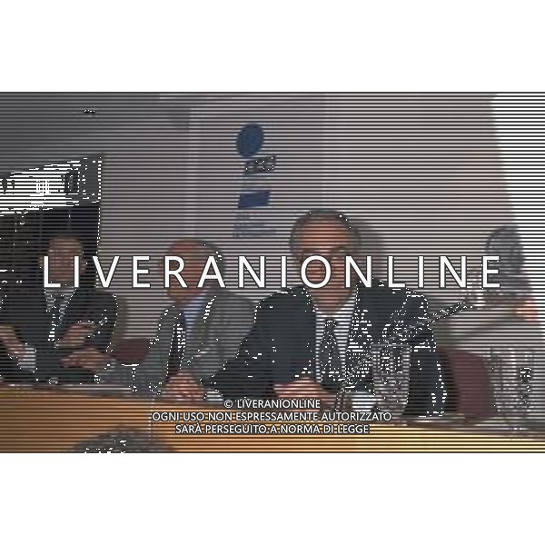 Neg- RETROSPETTIVA FRANCO CARRARO DIRIGENTE SPORTIVO E POLITICO NELLA FOTO FRANCO CARRARO PRESIDENTE FEDERCALCIO ALL\'ASSEMBLEA DI LEGA CALCIO A MILANO NELL\'ANNO 1997 AG ALDO LIVERANI SAS  