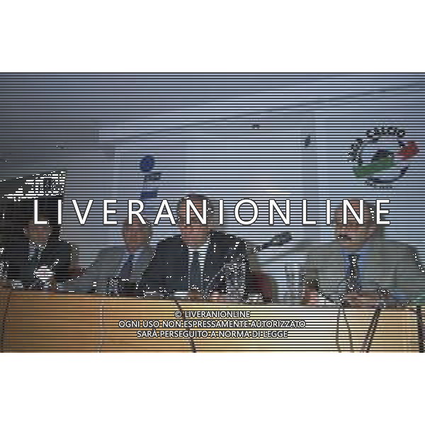 Neg- RETROSPETTIVA FRANCO CARRARO DIRIGENTE SPORTIVO E POLITICO NELLA FOTO FRANCO CARRARO PRESIDENTE FEDERCALCIO ALL\'ASSEMBLEA DI LEGA CALCIO A MILANO NELL\'ANNO 1997 AG ALDO LIVERANI SAS  