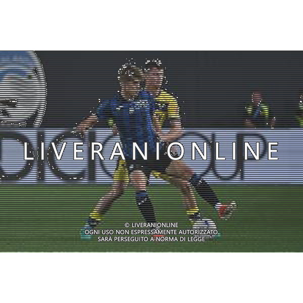 TVRG Atalanta vs Hellas Verona nella foto Charles de Ketelaere (Atalanta) e Pawel Dawidowicz (Hellas Verona) Bergamo 15-04-2024 Gewiss Stadium Campionato Serie A TIM - 32a giornata foto Roberto Garavaglia/Agenzia Aldo Liverani sas/ AGENZIA ALDO LIVERANI SAS  
